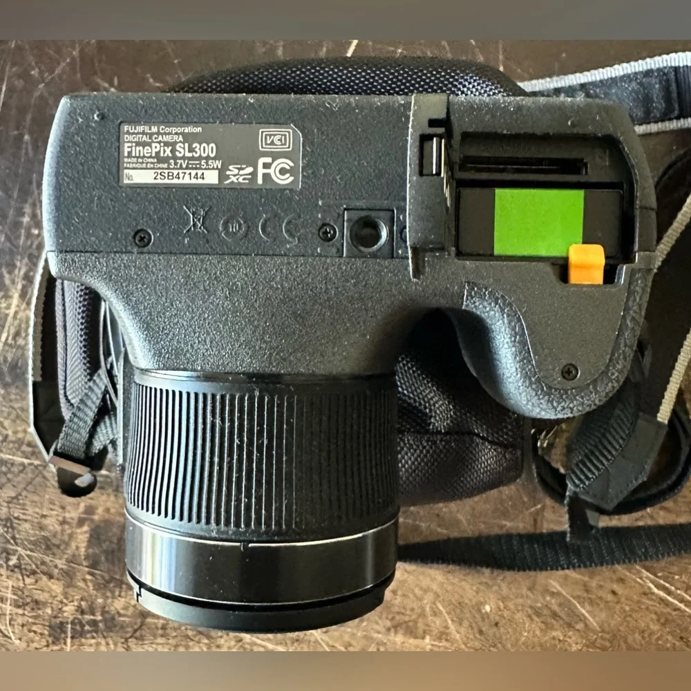 Fujifilm finepix sl300